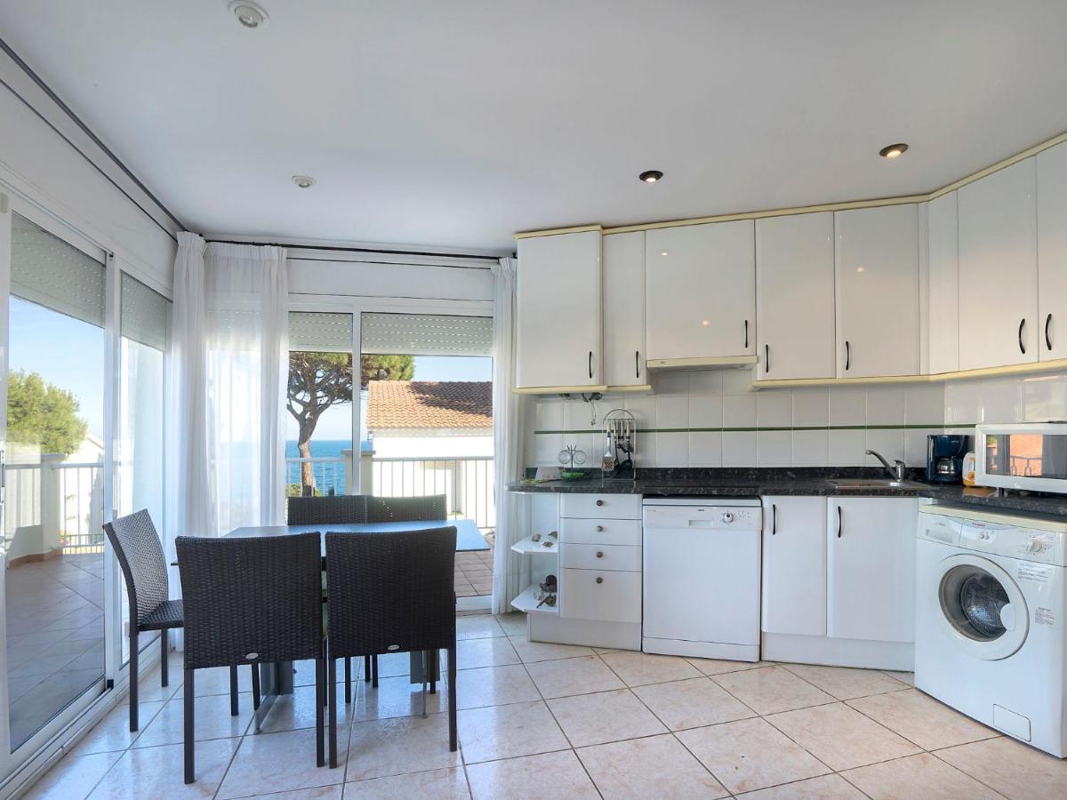 Apartment Palmiers I-11 By Interhome Llança Exteriér fotografie