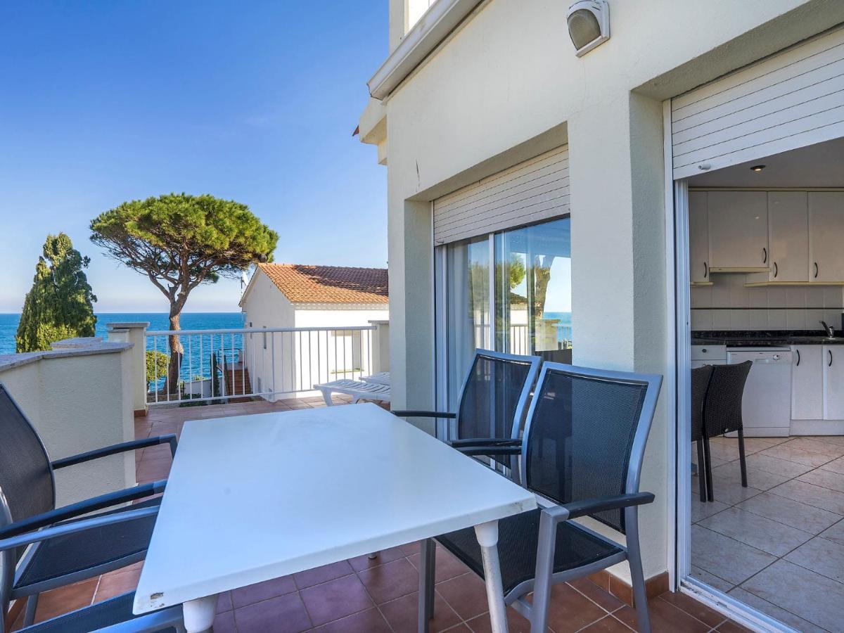 Apartment Palmiers I-11 By Interhome Llança Exteriér fotografie